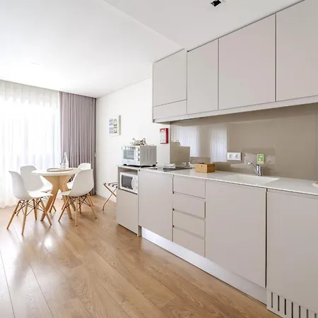 Se By House And People * Braga