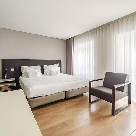 Se By House And People *