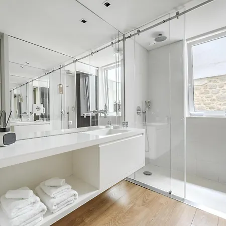 Se By House And People Braga