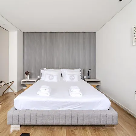 Se By House And People *