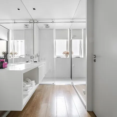 Se By House And People * Μπράγκα