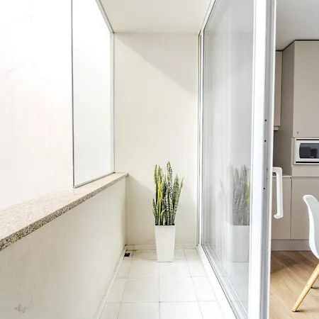 Se By House And People Apartment Braga