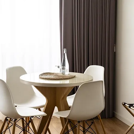 Se By House And People Apartment