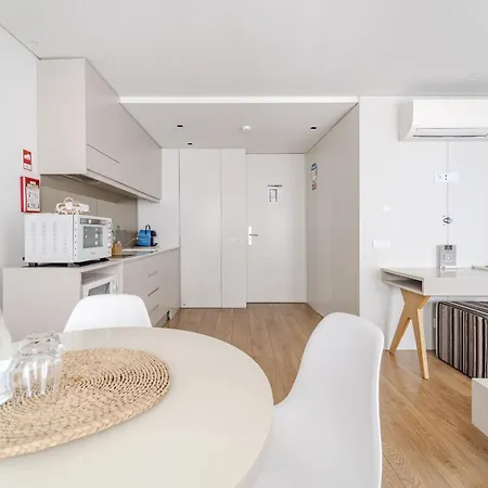 Se By House And People Apartment Braga