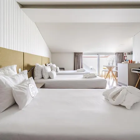 Se By House And People * Braga