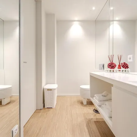 Apartment Se By House And People