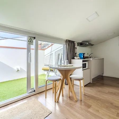 Se By House And People Apartment Braga