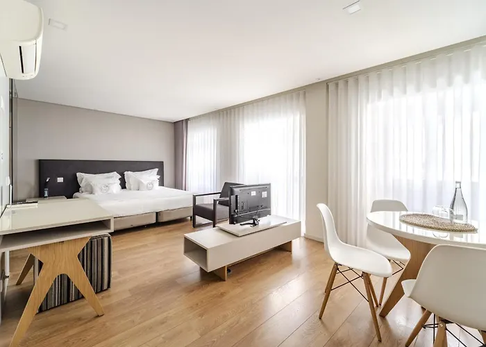 Se By House And People * 布拉加