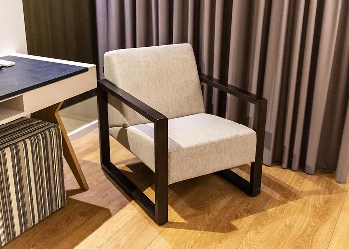 Se By House And People * Braga